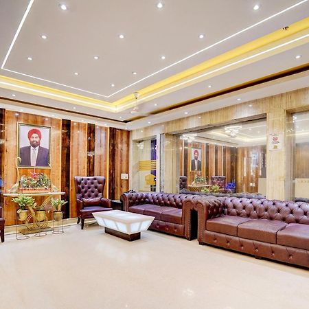 Super Townhouse Jageer Palace Near Mayapuri Chowk Нью-Дели Экстерьер фото